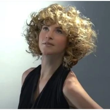 KINSTYLE Curly hajgöndörítő krém parfümmel Extra göndör hajfürtök készítéséhez